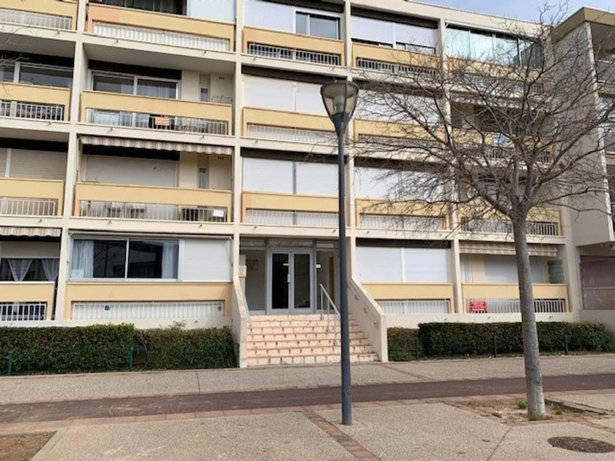 Appartement Climatise Avec Balcon, Parking Prive, Wifi - Proche Thermes Et Etang - Fr-1-503-23 バラルック・レ・バン エクステリア 写真