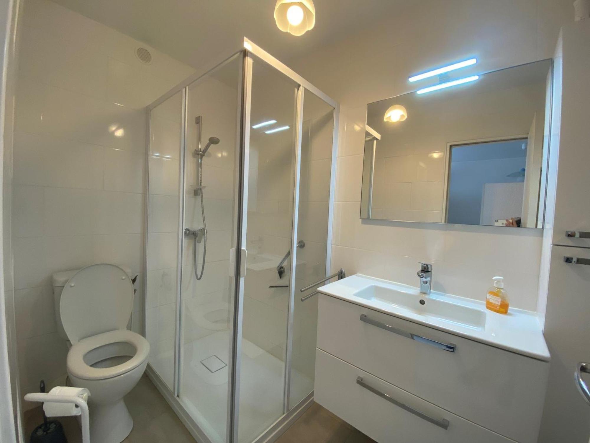 Appartement Climatise Avec Balcon, Parking Prive, Wifi - Proche Thermes Et Etang - Fr-1-503-23 バラルック・レ・バン エクステリア 写真